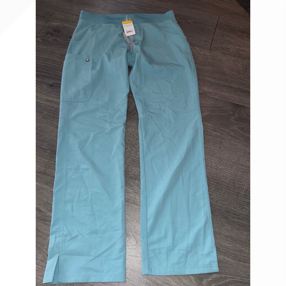 Figs Women's Straight Leg Srubs